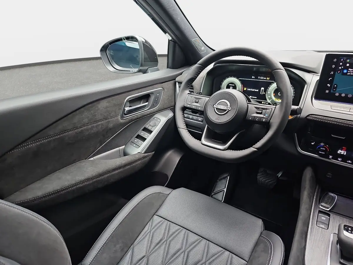 NISSAN QASHQAI 1.3 DIG-T MHEV AUTO. TEKNA PREMIUM PAKET 2-FARBEN