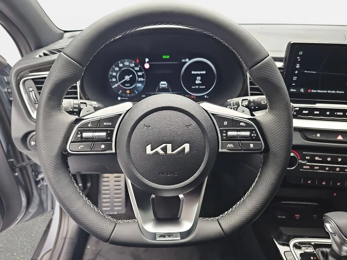 KIA XCEED 1.6 T-GDI 180 DCT GT-LINE MJ26 LEDER GLASDACH