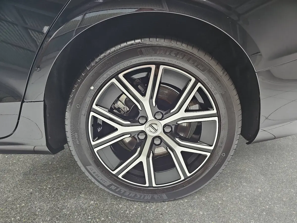 VOLVO S60 B4 AUTO. CORE NAVI LED GOOGLE KAMERA LM17