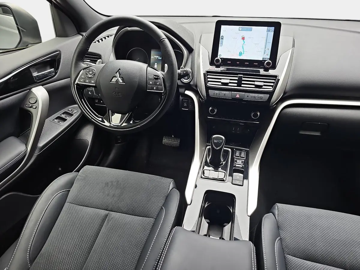 MITSUBISHI ECLIPSE CROSS 2.4 MIVEC PHEV CVT SELECT NAVI LED STANDH. 360° LM