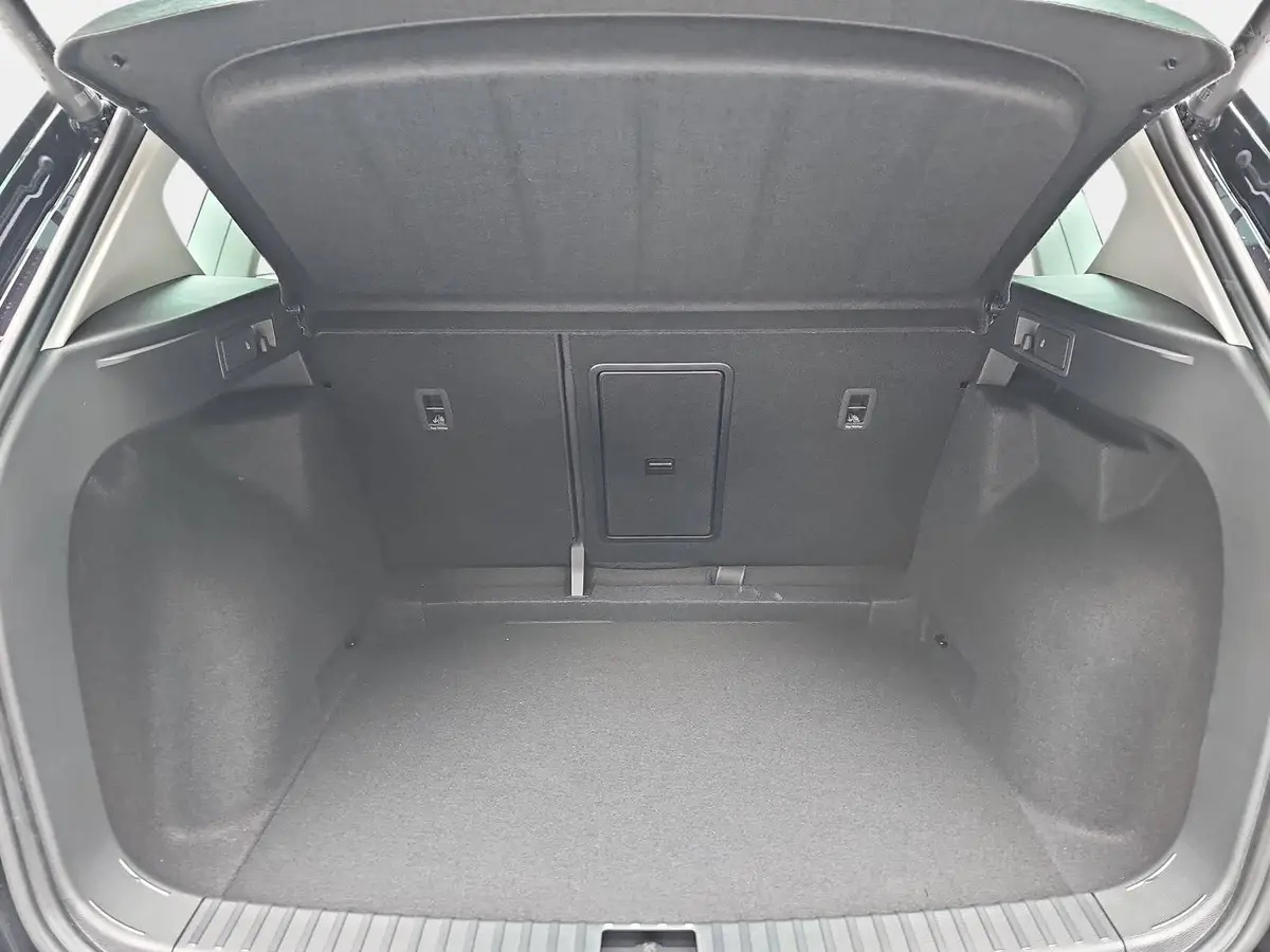 CUPRA ATECA 1.5 TSI DSG NAVI LED ACC PANO EL.HECKKLAPPE KAMERA