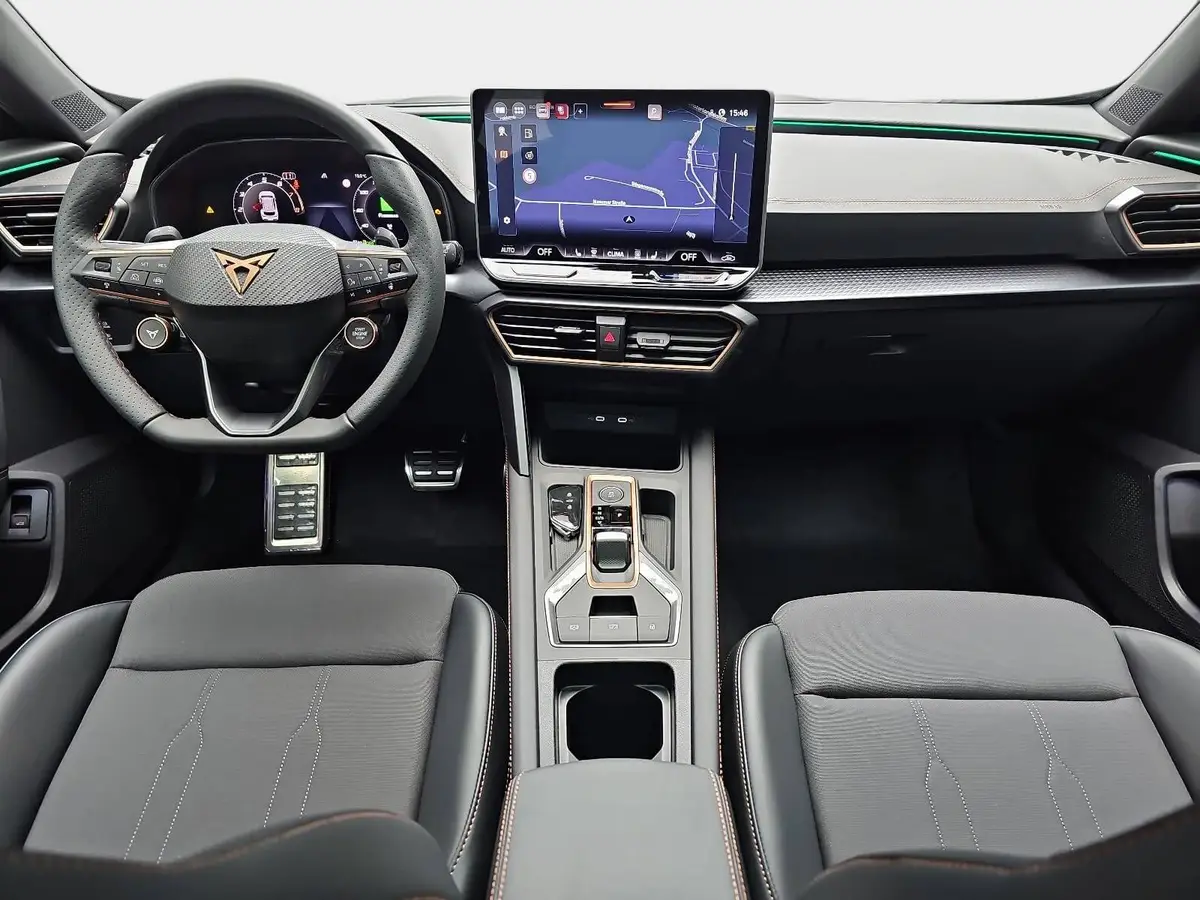 CUPRA FORMENTOR 1.5 ETSI DSG NAVI LED-HD ACC PANO WINTER KAMERA AH