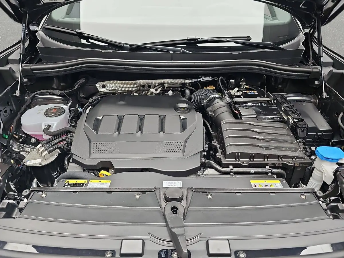 VW TIGUAN 2.0 TDI DSG R-LINE NAVI LED PANO