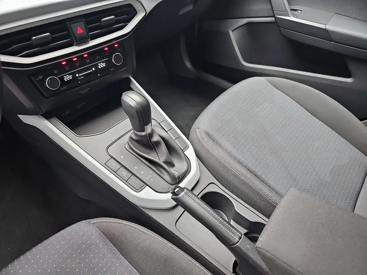 SEAT ARONA 1.0 TSI DSG STYLE NAVI LED PDC LM