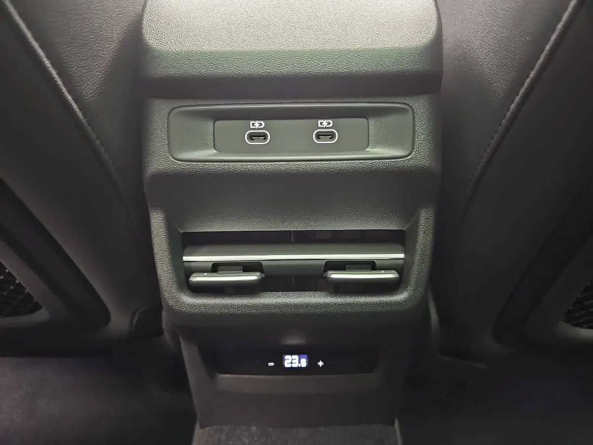 AUDI Q3 TFSI S-TRONIC S-LINE NAVI LED-PLUS PANO