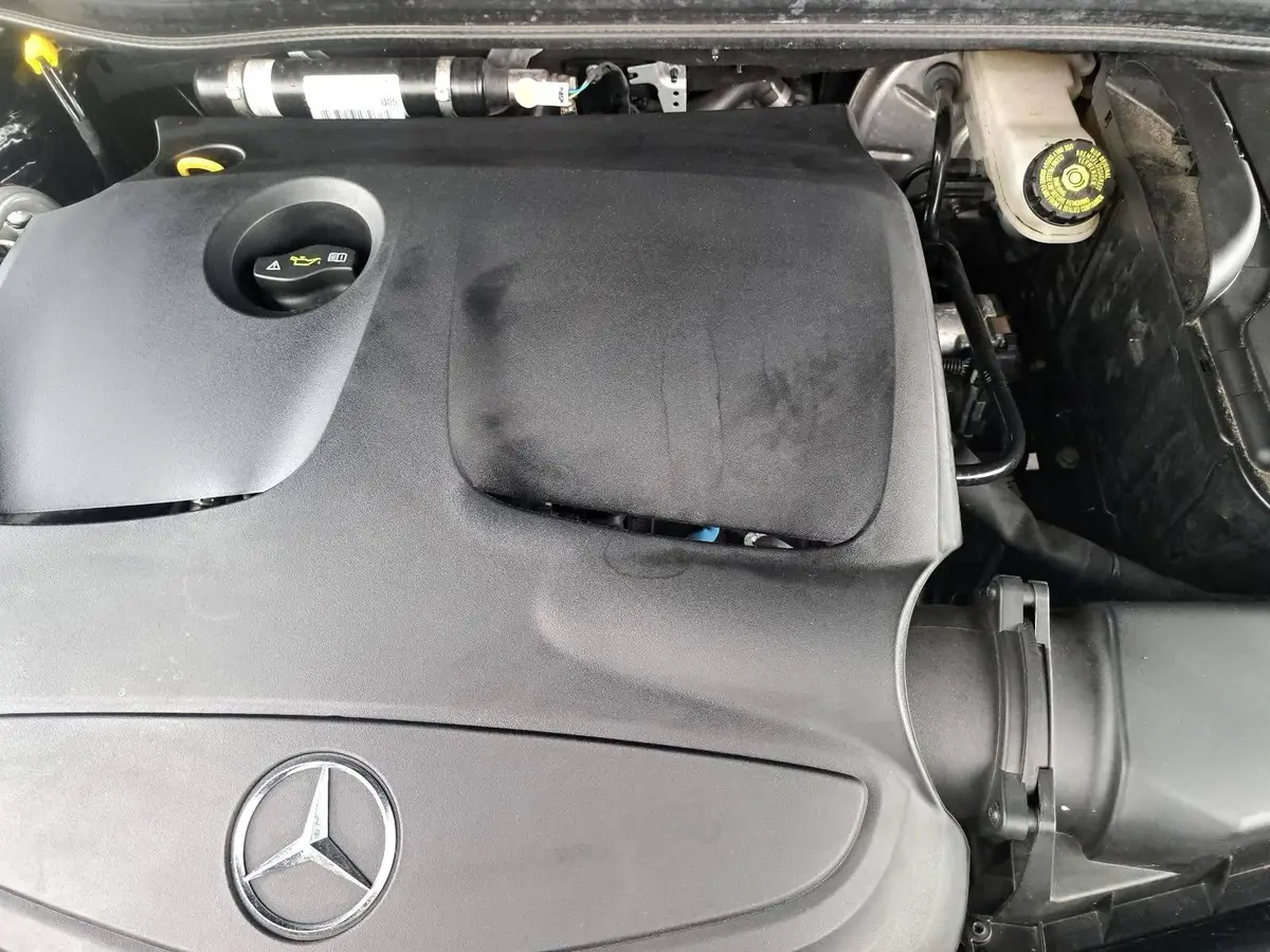 MERCEDES-BENZ GLA 250 AUTO. AMG LINE 4MATIC NAVI