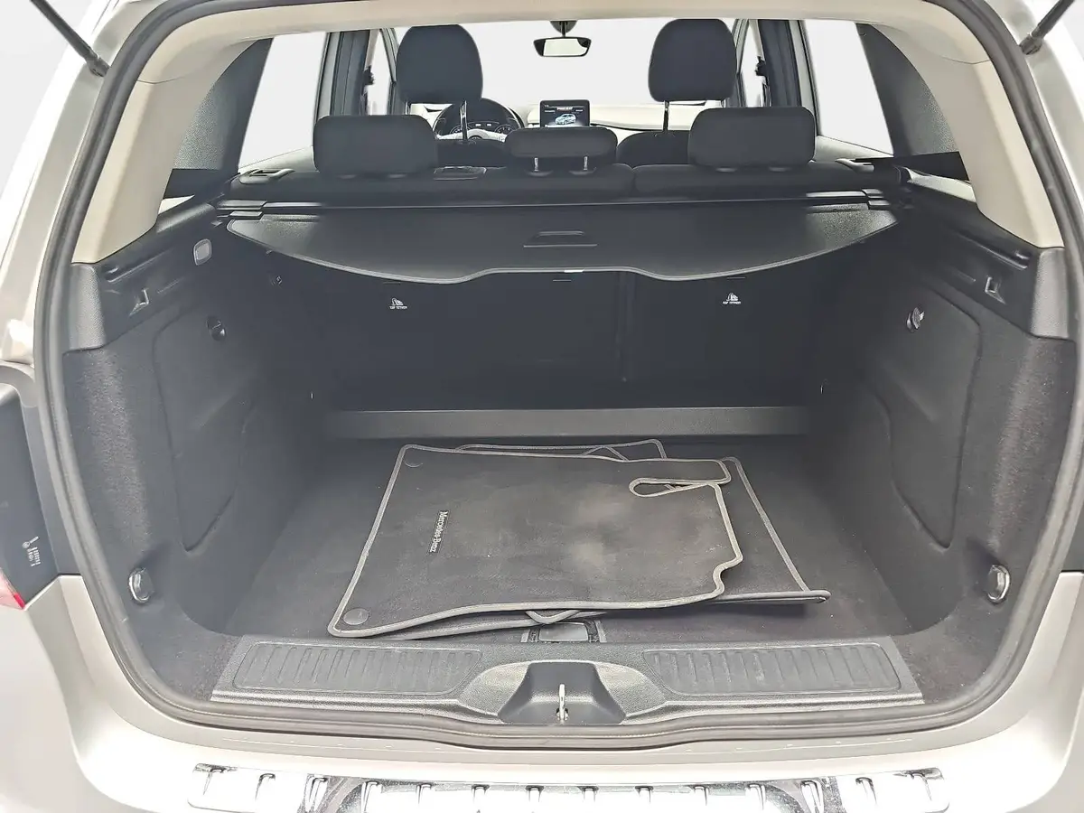 MERCEDES-BENZ B 180 STYLE GRA WINTER AHK