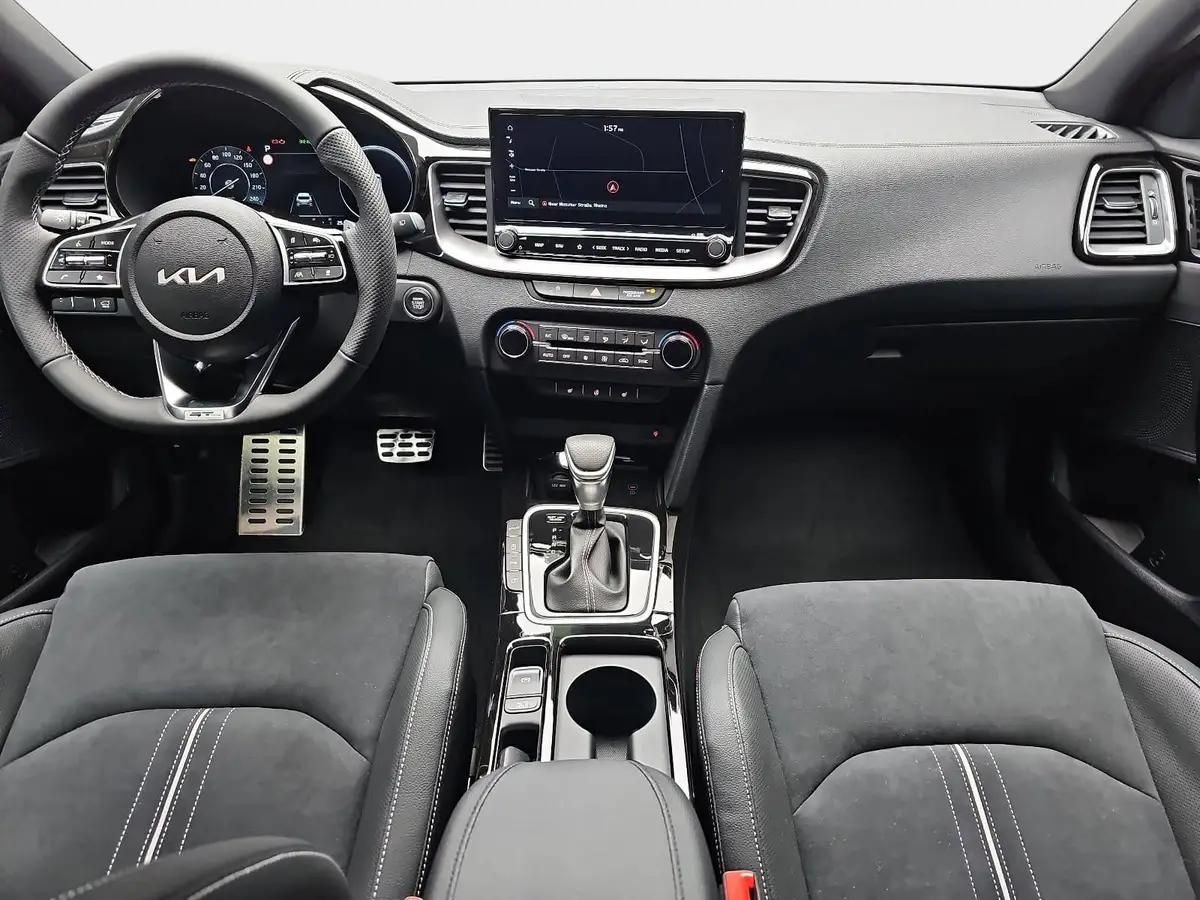 KIA XCEED 1.6 T-GDI 180 DCT GT-LINE MJ26 LEDER GLASDACH