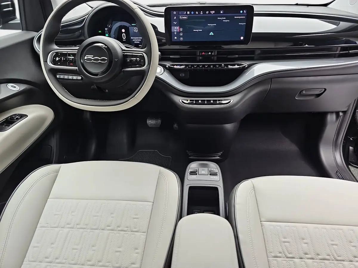 FIAT 500E ELEKTRO 42 KWH LA PRIMA