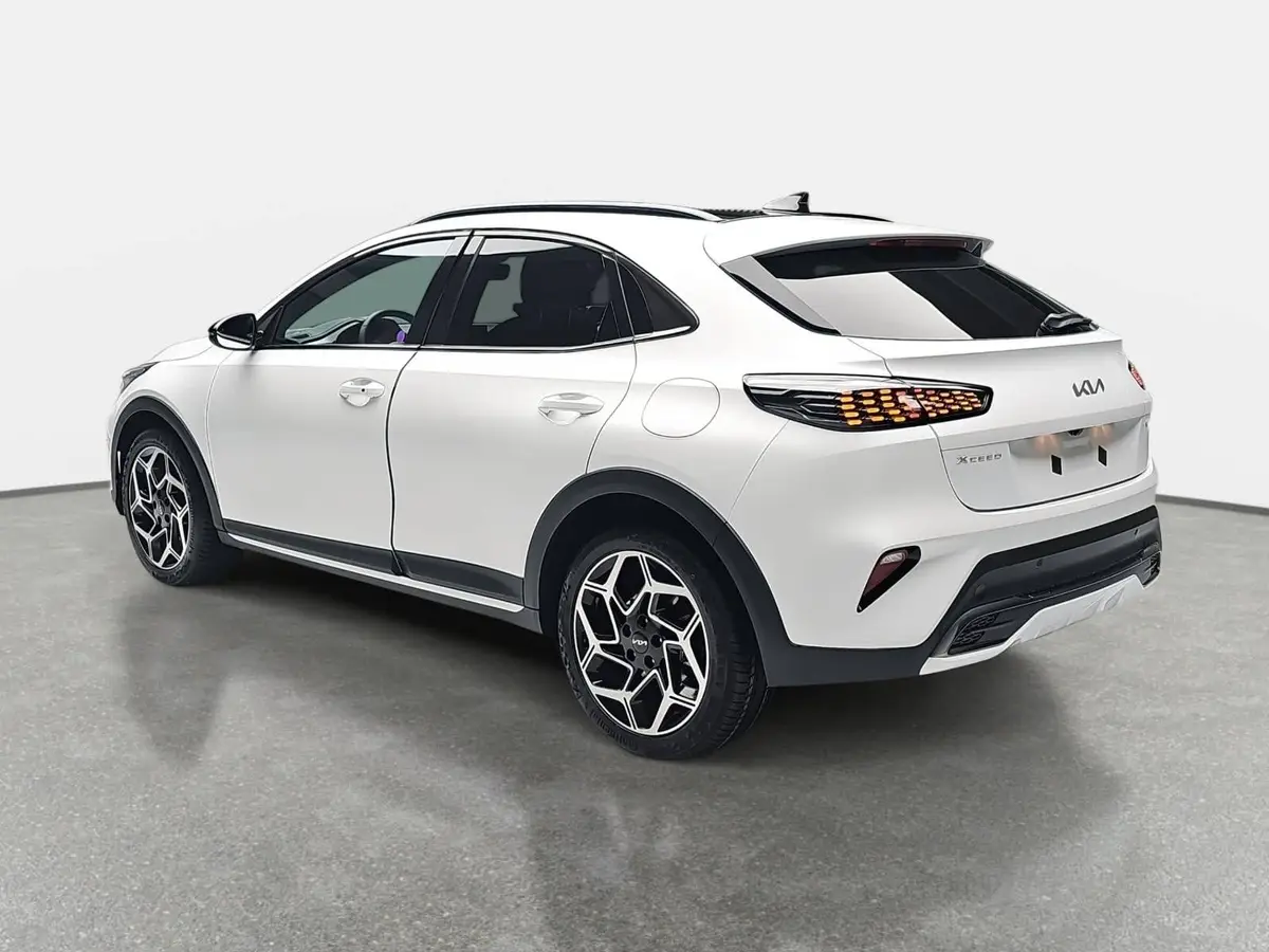 KIA XCEED 1.6 T-GDI 180 DCT GT-LINE MJ26 LEDER GLASDACH