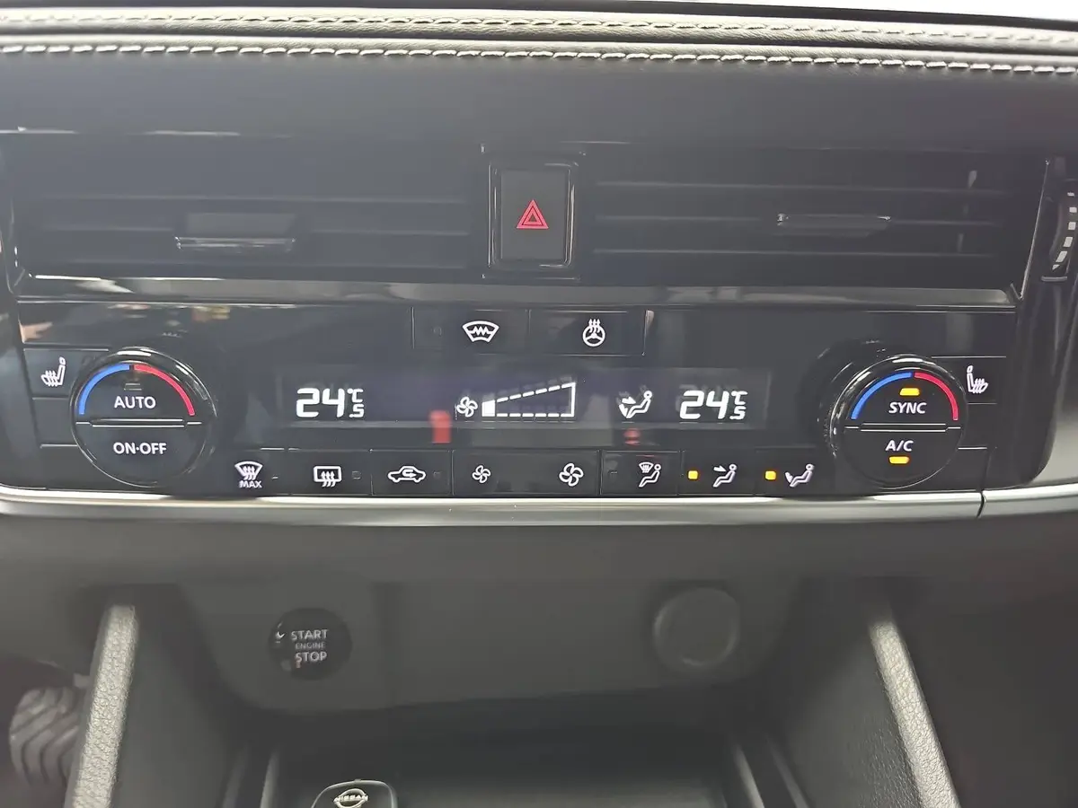 NISSAN QASHQAI 1.3 DIG-T MHEV AUTO. N-CONNECTA WINTER EL-HECKKLAPPE