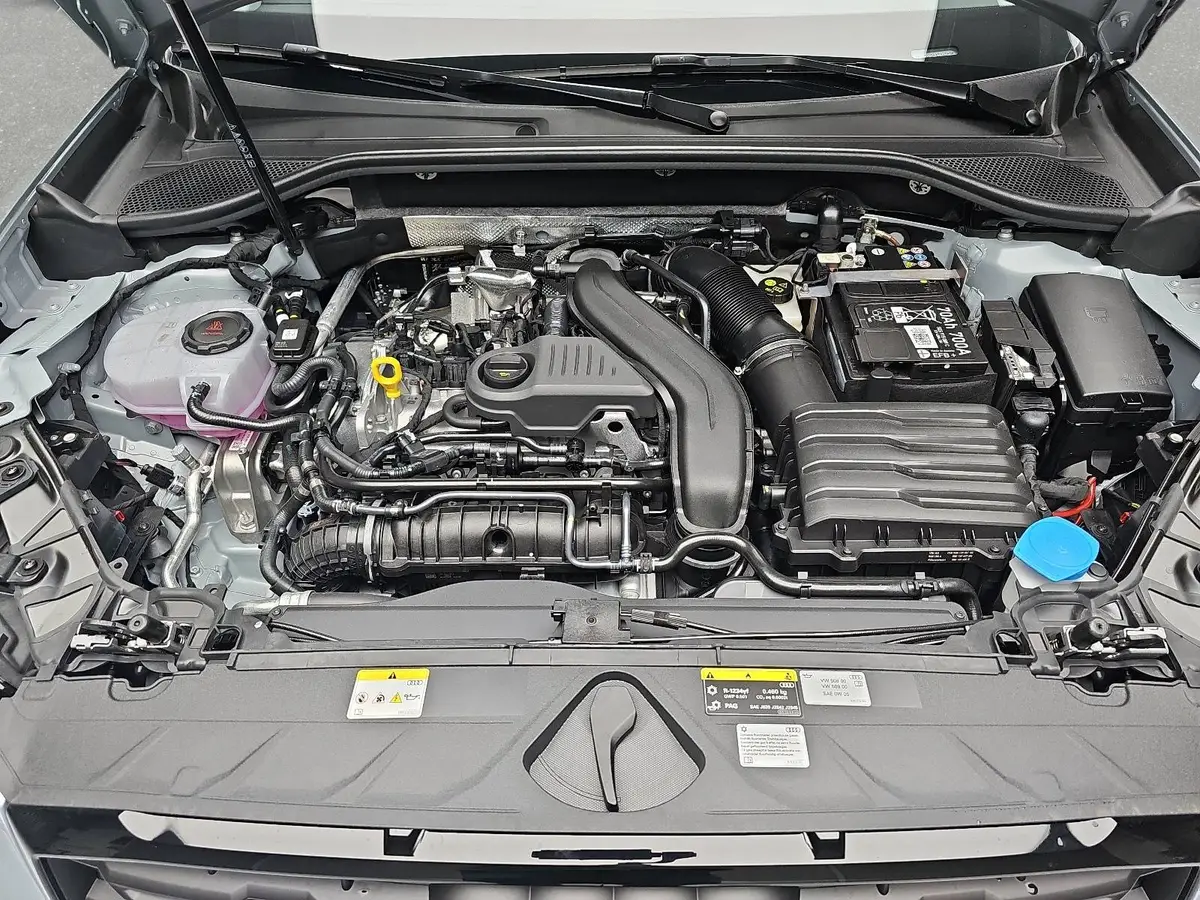 AUDI Q2 35 TFSI S-TRONIC S LINE NAVI LED KLIMAAUTO EL.HEC