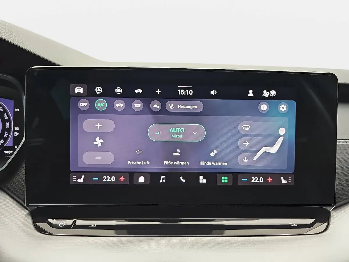 SKODA OCTAVIA COMBI 1.5 TSI DSG 130 JAHRE KLIMAAUTO LED SMARTLINK KAME