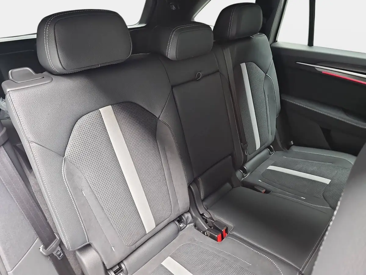 SKODA KODIAQ 1.5 TSI DSG SPORTLINE NAVI LED ACC WINTER 7-S KAME