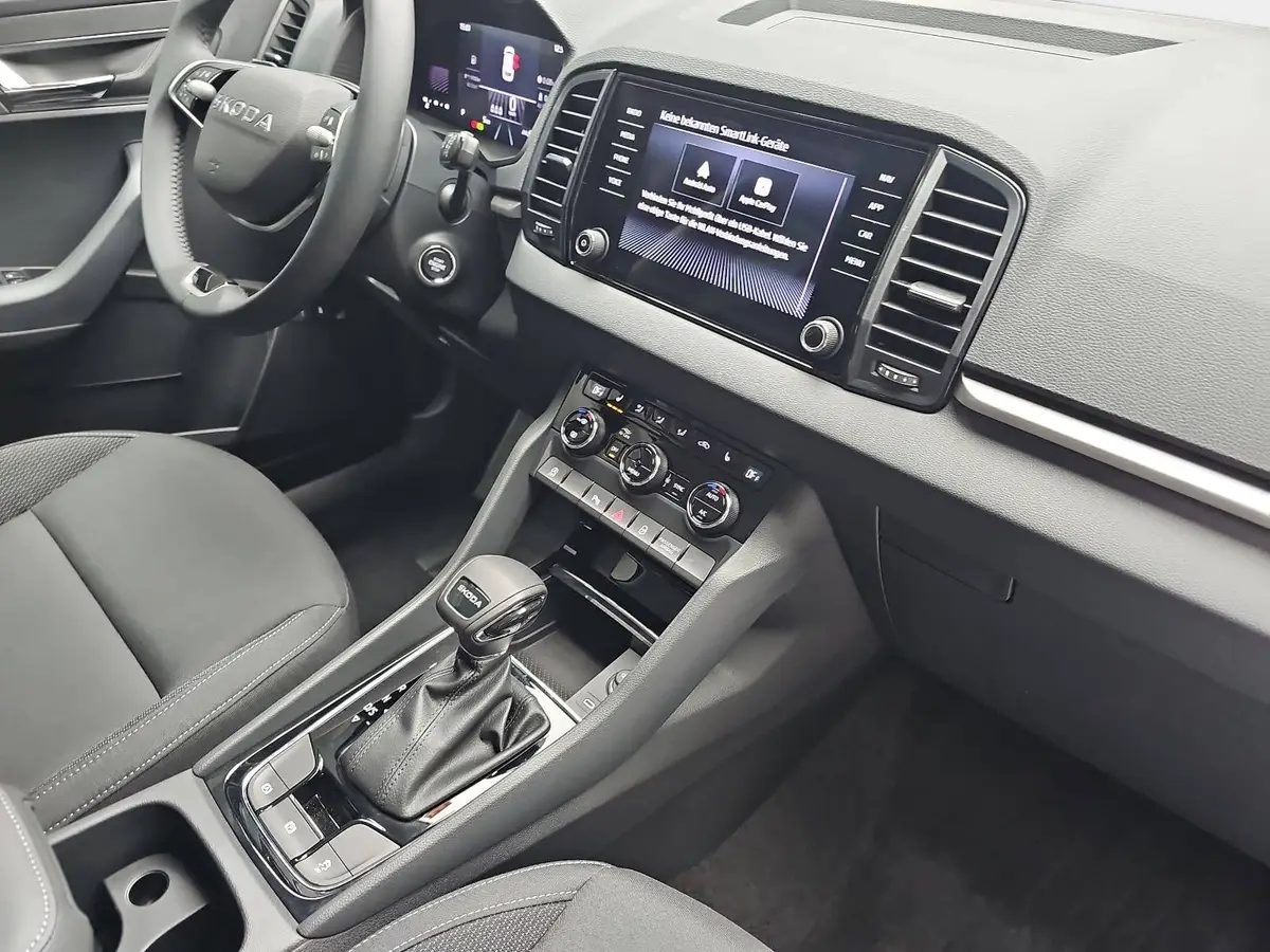 SKODA KAROQ 1.5 TSI DSG 130 JAHRE LED DAB WINTER EL.HECKKL.