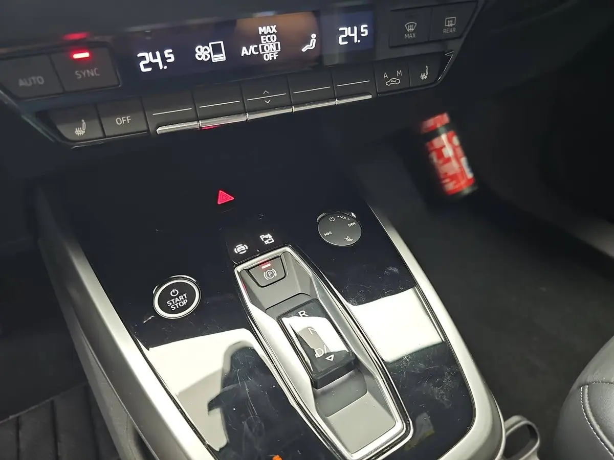 AUDI Q4 E-TRON 45 82KWH NAVI LED KAMERA LM19