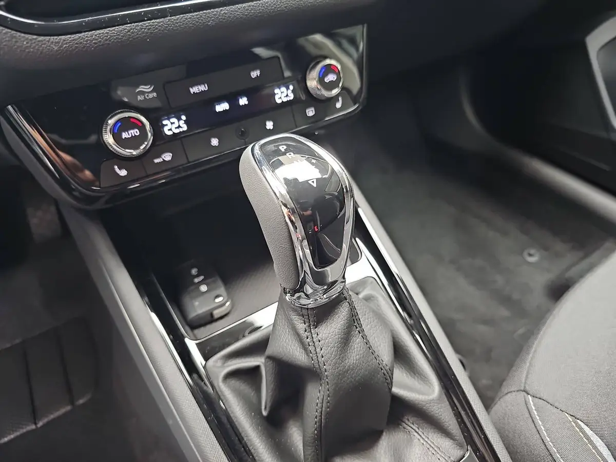 SKODA KAMIQ 1.0 TSI DSG CLASSIC LED KAMERA LM
