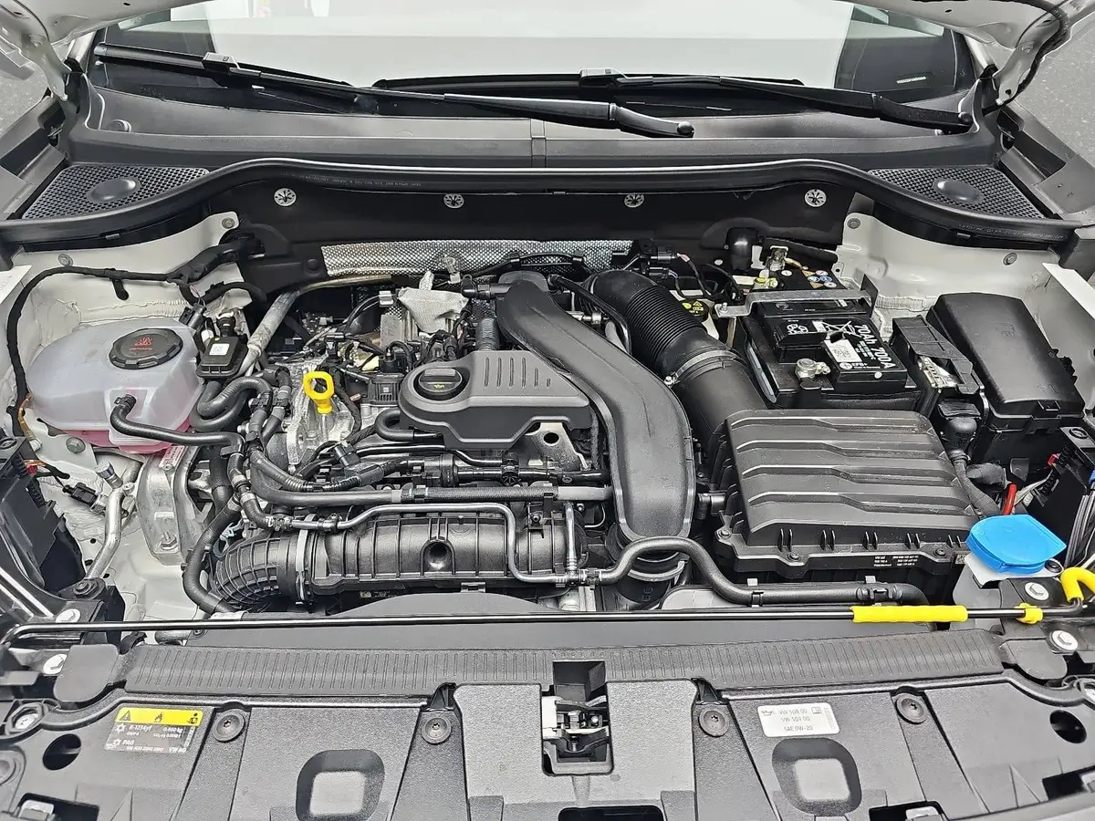 CUPRA ATECA 1.5 TSI DSG NAVI LED LEDER ACC PANO EL.HECKK. KAME