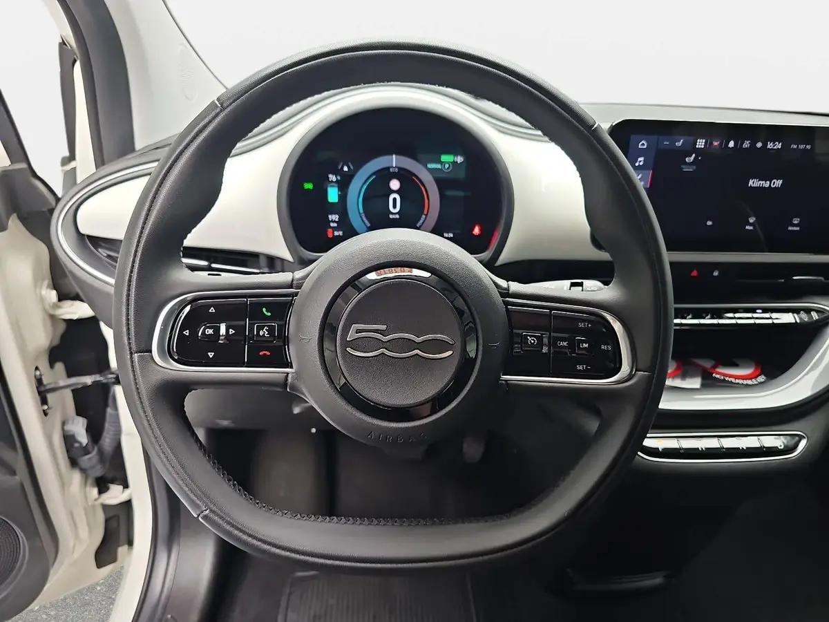 FIAT 500C ELEKTRO 42 KWH KOMFORT PAKET, 16-ZOLL LM-FELGEN