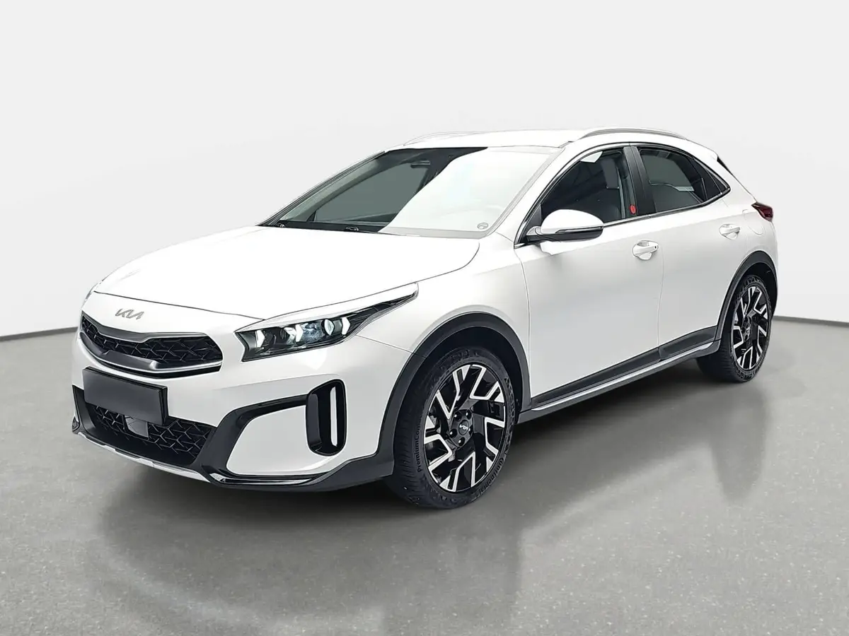KIA XCEED 1.5 T-GDI DCT SPIRIT XCLUSIVE LED GRA WINTER AHK