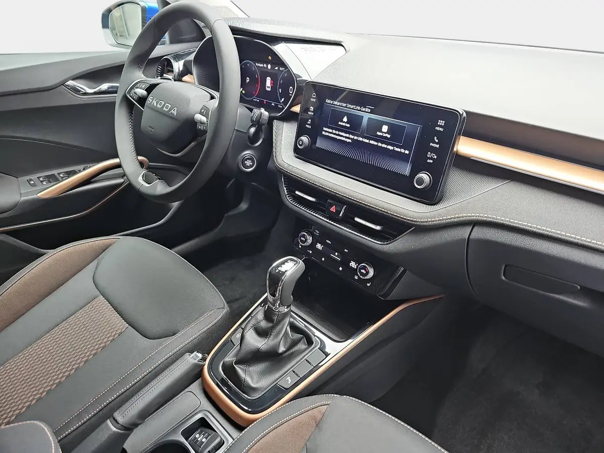 SKODA FABIA 1.0 TSI DSG 130 JAHRE LED KLIMAAUTO WINTER PDC KAM