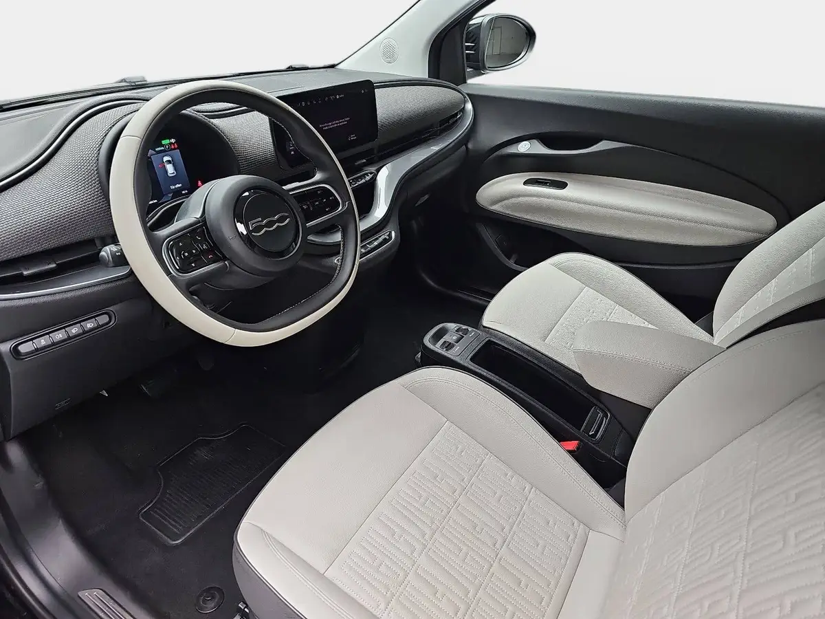 FIAT 500E CABRIO ELEKTRO 42 KWH BY BOCELLI