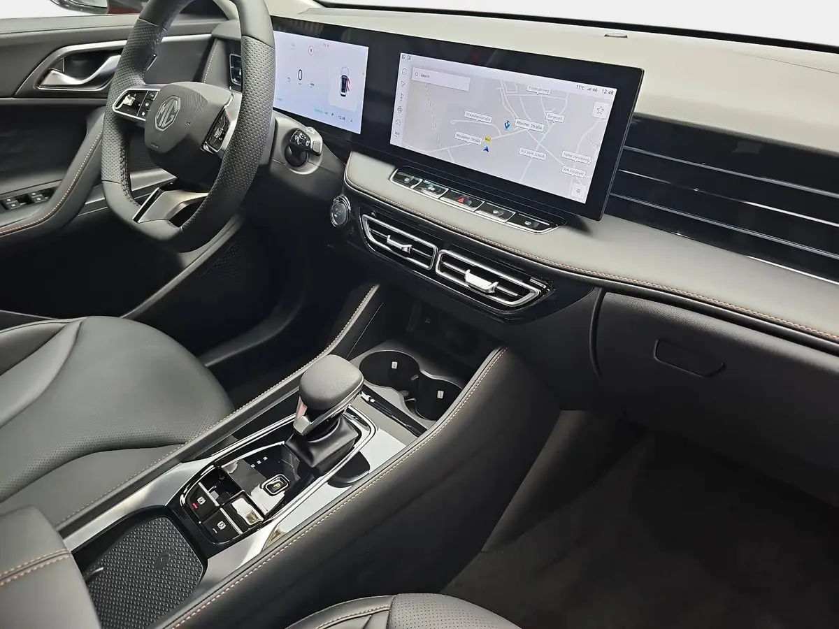 MG HS 1.5 PLUG-IN-HYBRID MY25.5 LUXURY LEDER 360-GRAD-KAMERA 19-ZOLL-LM