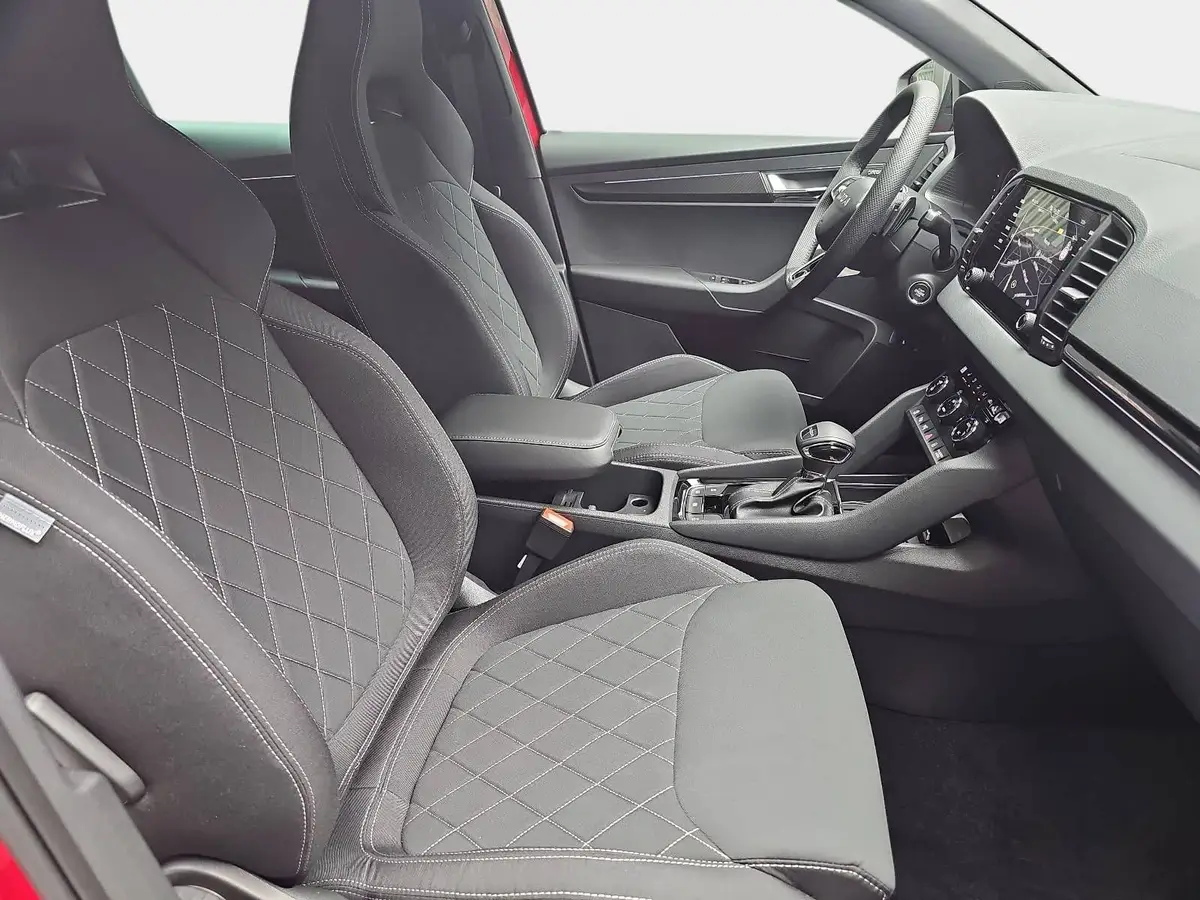 SKODA KAROQ 1.5 TSI DSG SPORTLINE NAVI LED-MATRIX PANO CANTON