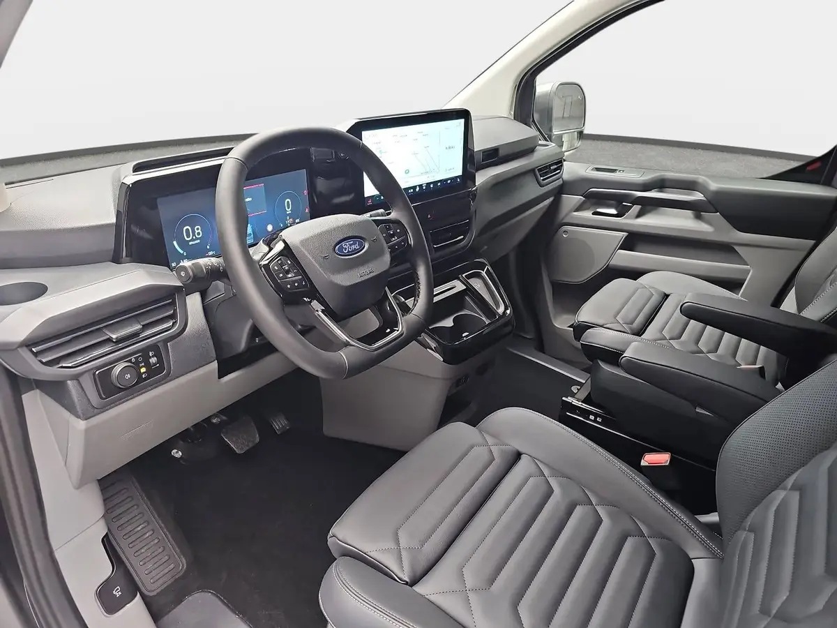 FORD TOURNEO CUSTOM 2.0 ECOBLUE AUTO. L1 TITANIUM X NAVI LED AHK