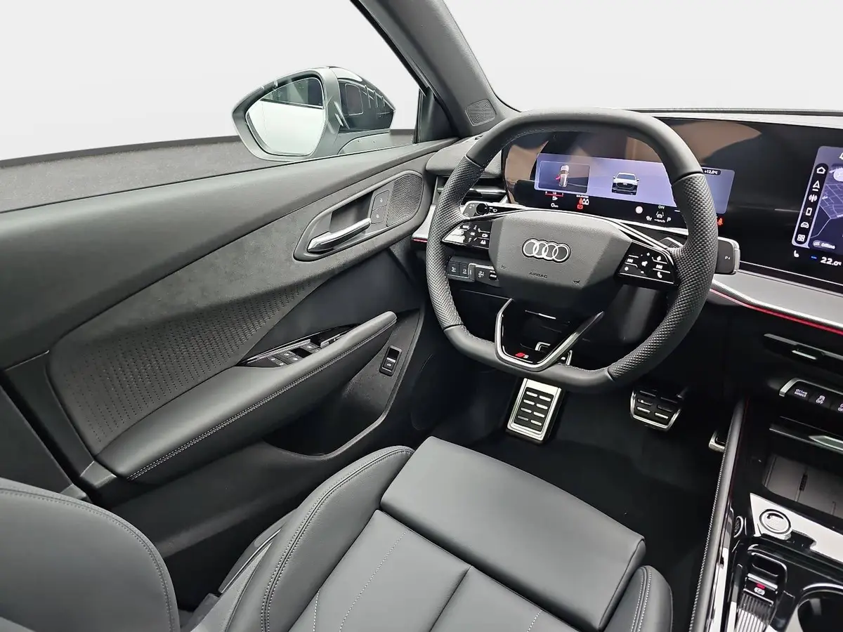 AUDI Q3 TFSI S-TRONIC S-LINE NAVI LED-PLUS PANO