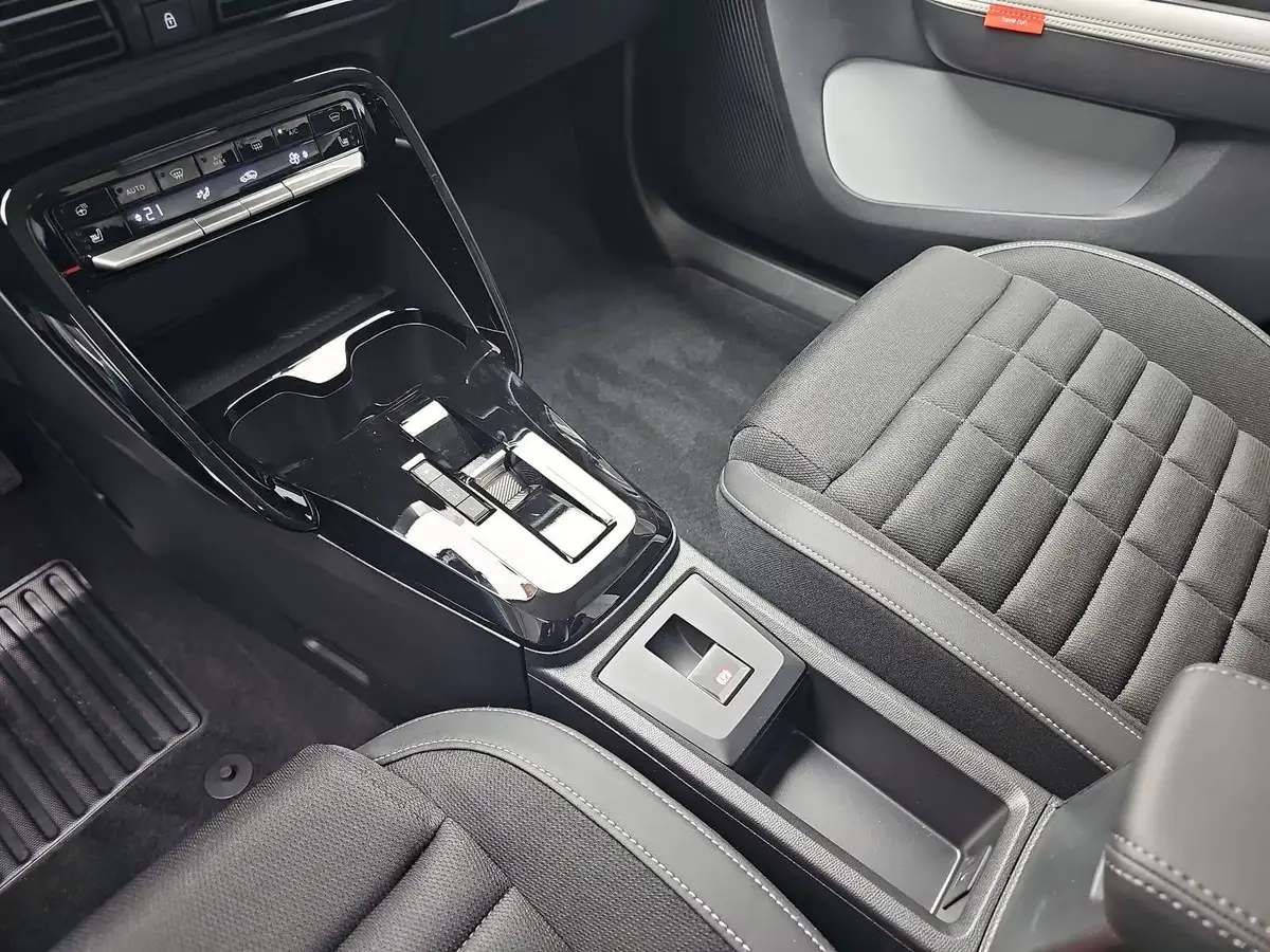 CITROËN C3 AIRCROSS 1.2 HYBRID 145 E-DCS6 PLUS 7-S