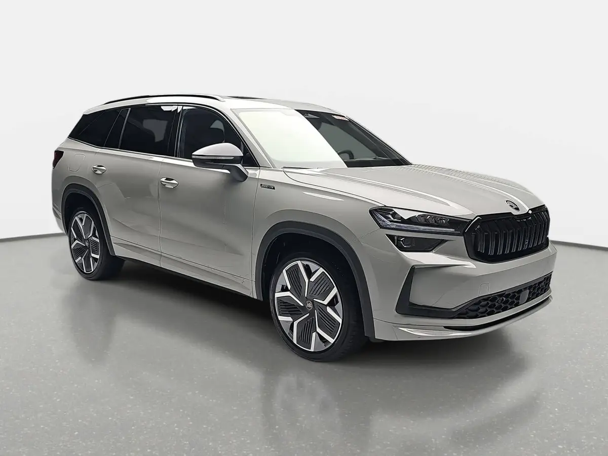 SKODA KODIAQ 2.0 TDI DSG SPORTLINE 4X4 PANO AHK