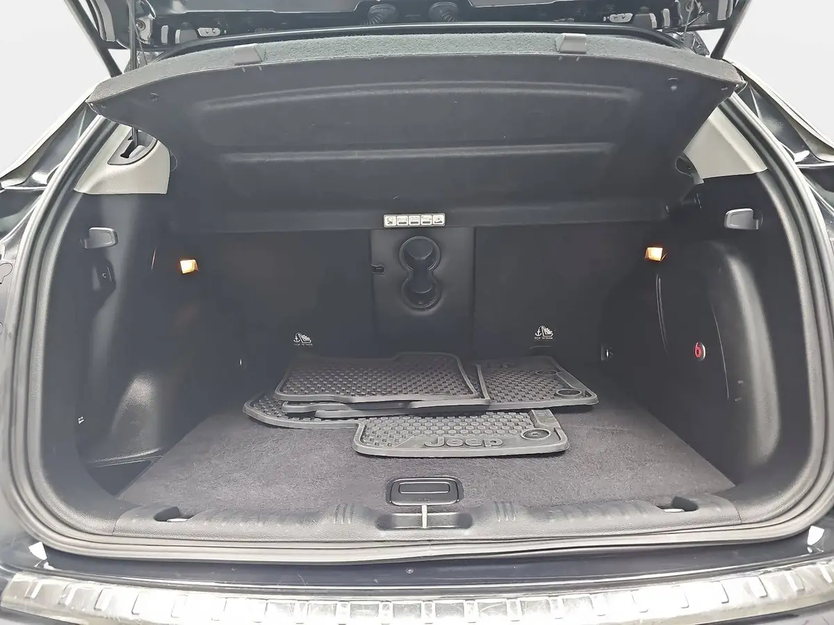 JEEP COMPASS 1.4 MULTIAIR 2WD LIMITED AHK NAVI XENON WINTER PDC AHK LM19