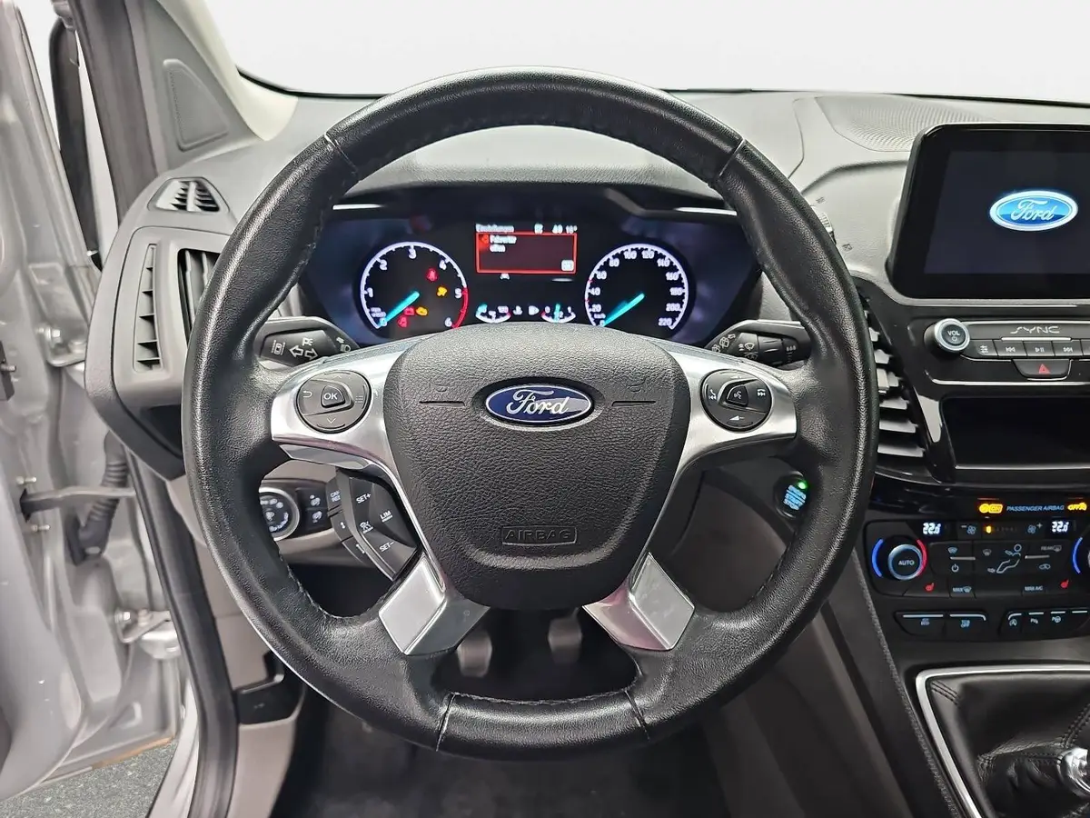 FORD TOURNEO CONNECT 1.5TDCI GRAND TITANIUM NAVI