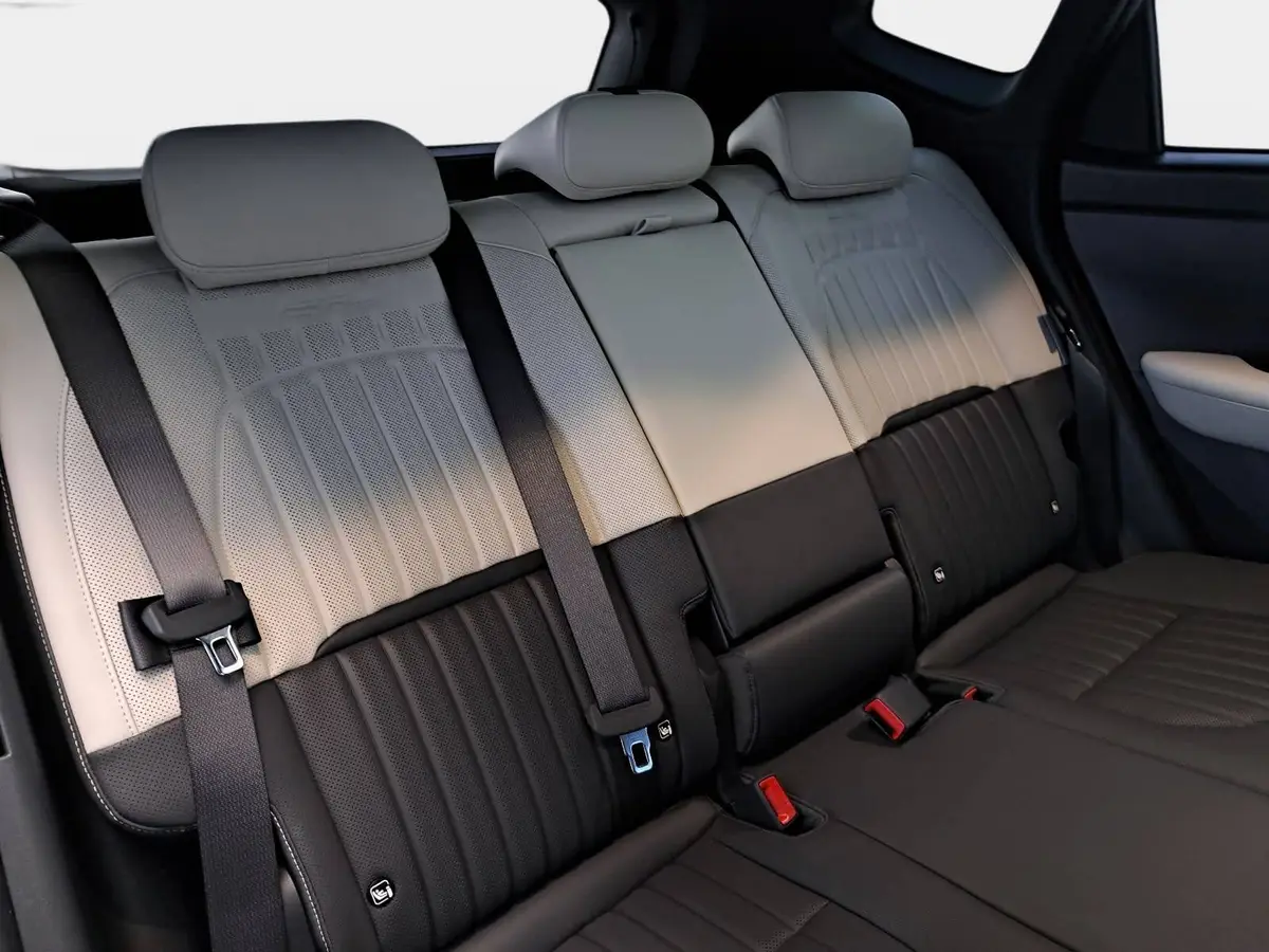 KIA SELTOS 1.6 T-GDI AWD DCT GT-LINE MJ27 GLASDACH COMFORT
