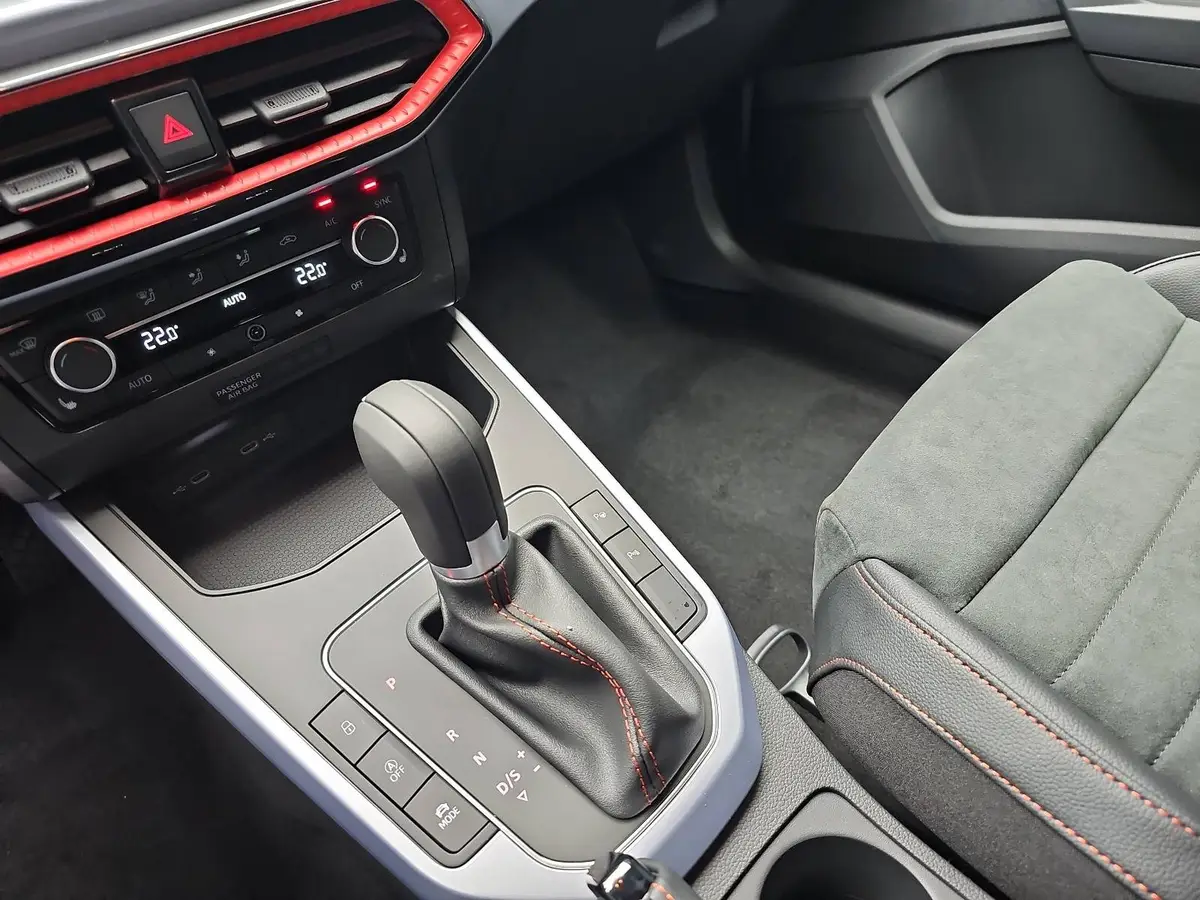 SEAT ARONA 1,0 TSI DSG FR LED AUDIO ACC DINAMICA P-ASSIST WIN