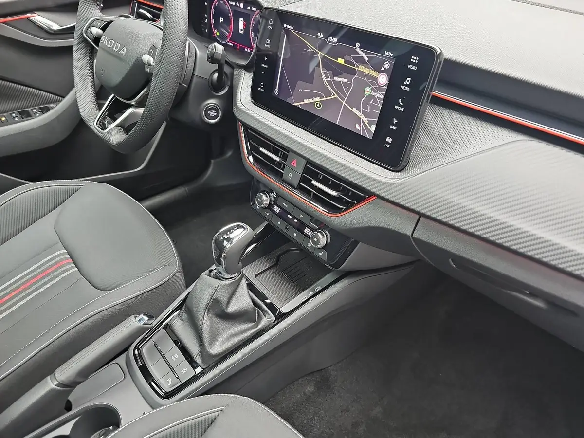 SKODA KAMIQ 1.5 TSI DSG MONTE CARLO NAVI MATRIX-LED PANO WINTE