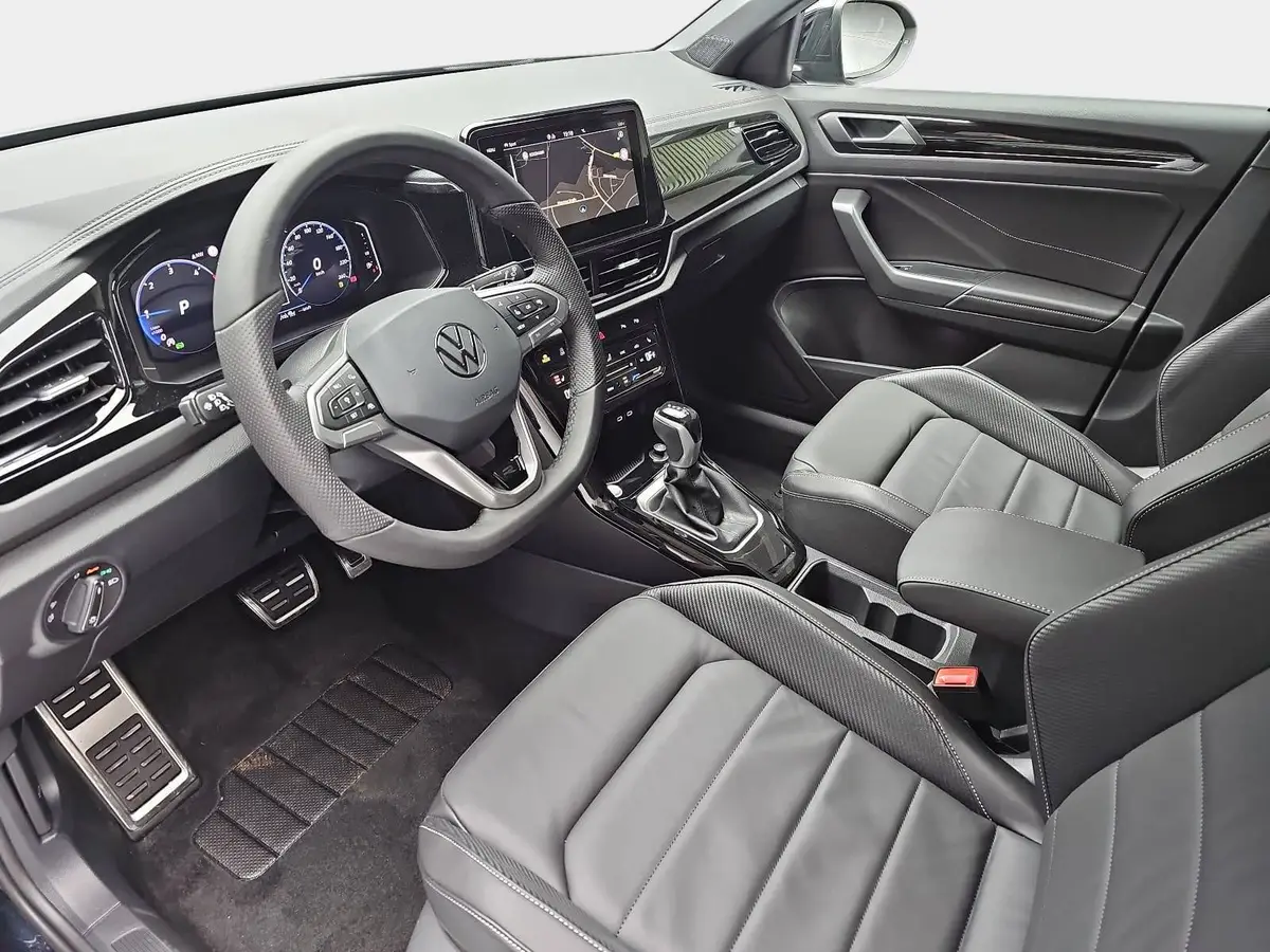 VW T-ROC 2.0 TDI DSG R-LINE NAVI LED MATRIX PANO ACC DCC AH