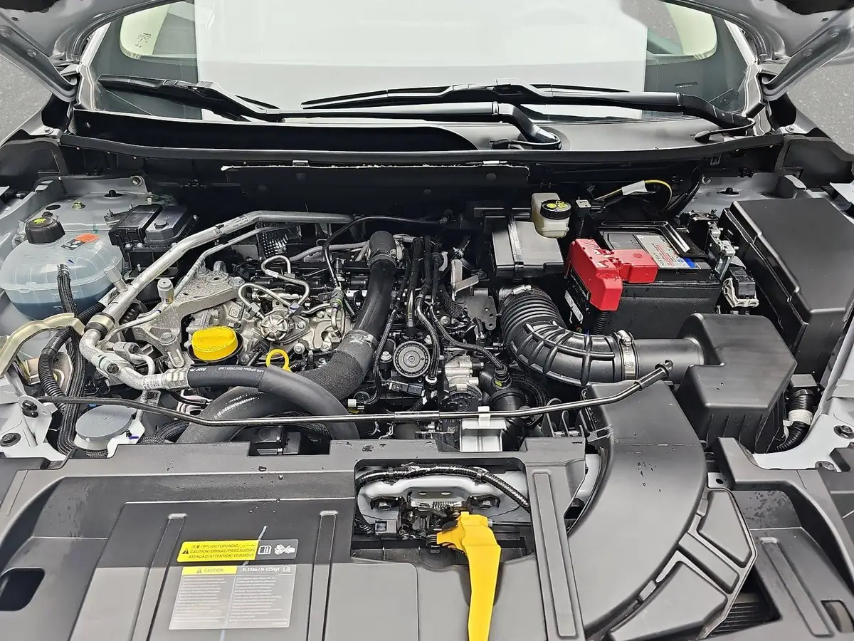 NISSAN QASHQAI 1.3 DIG-T XTRONIC N-CONNECTA PANO WINTER