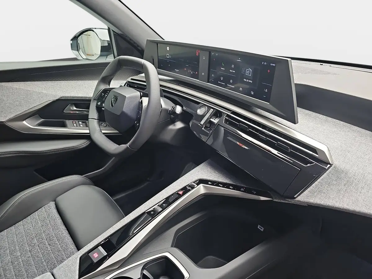 PEUGEOT 3008 1.2 HYBRID 145 E-DSC6 ALLURE LED WINTER AHK LM