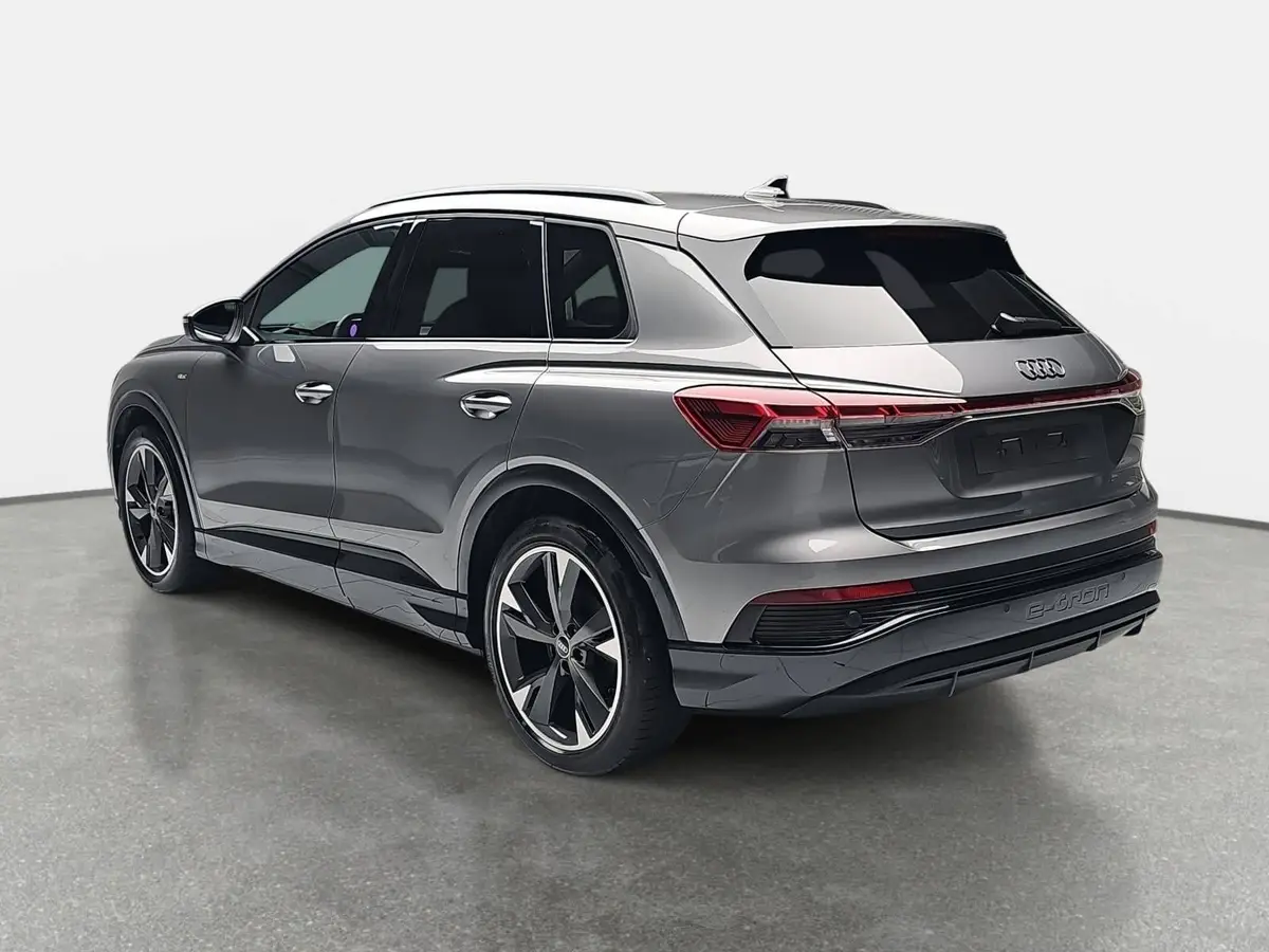 AUDI Q4 E-TRON 45 S-LINE 82KWH LED-MATRIX KAMERA