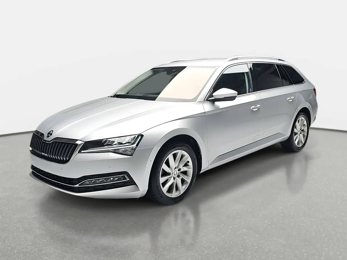 SKODA SUPERB COMBI 2.0 TDI DSG STYLE NAVI LED