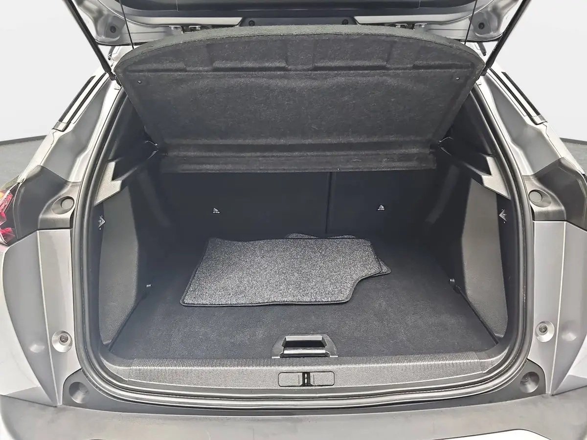 PEUGEOT 2008 1.2 PURETECH 130 AUTO. GT SH LED LM