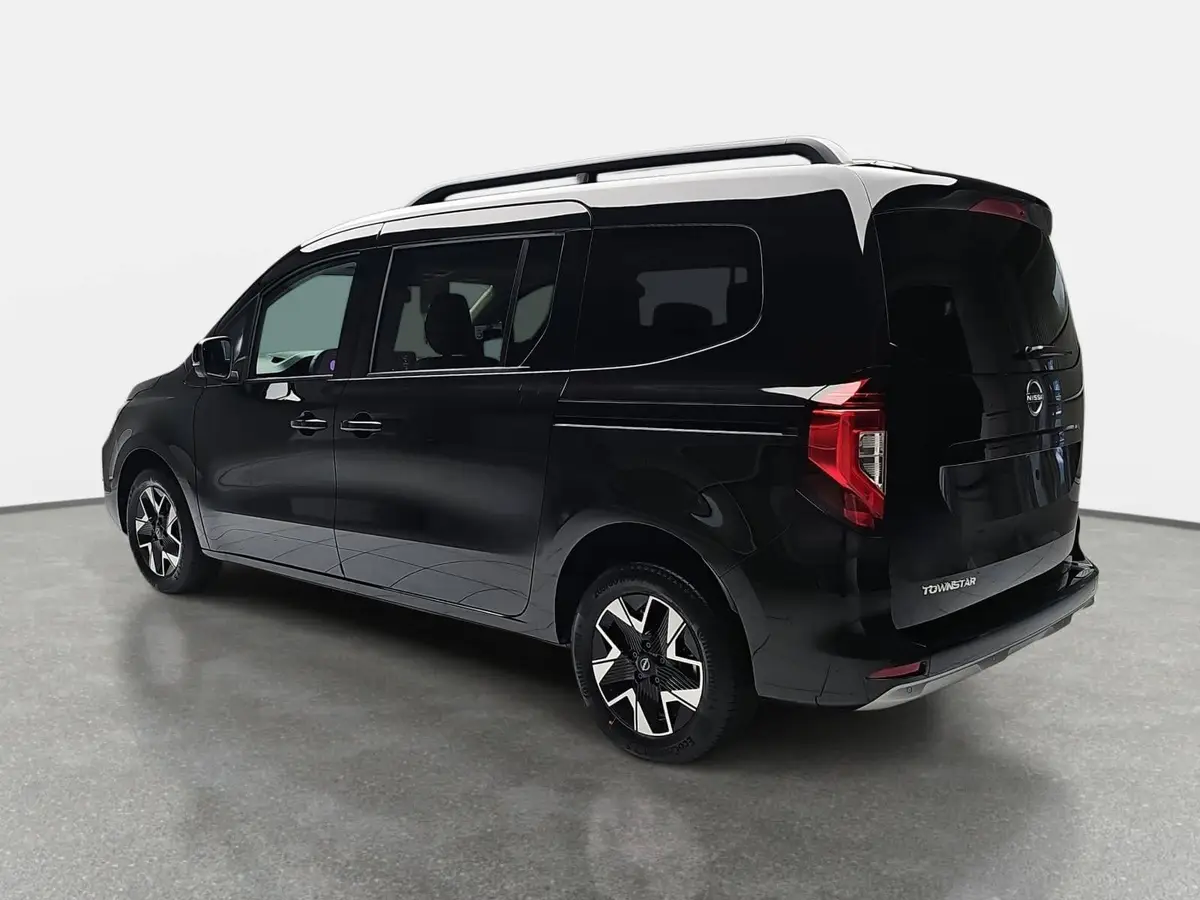 NISSAN TOWNSTAR KOMBI 1.3 DIG-T L2 2.3T AUTO. TEKNA 7-SITZER