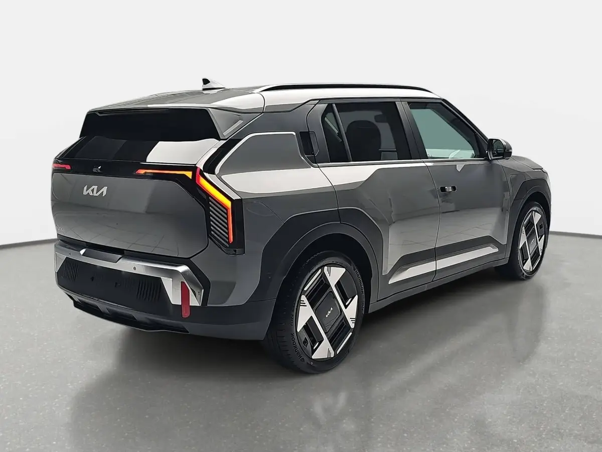 KIA EV3 81.4 KWH EARTH MJ26 WINTER BUSIN. UPGRADE DRIVEWISE-PARK DESIGN SOUND