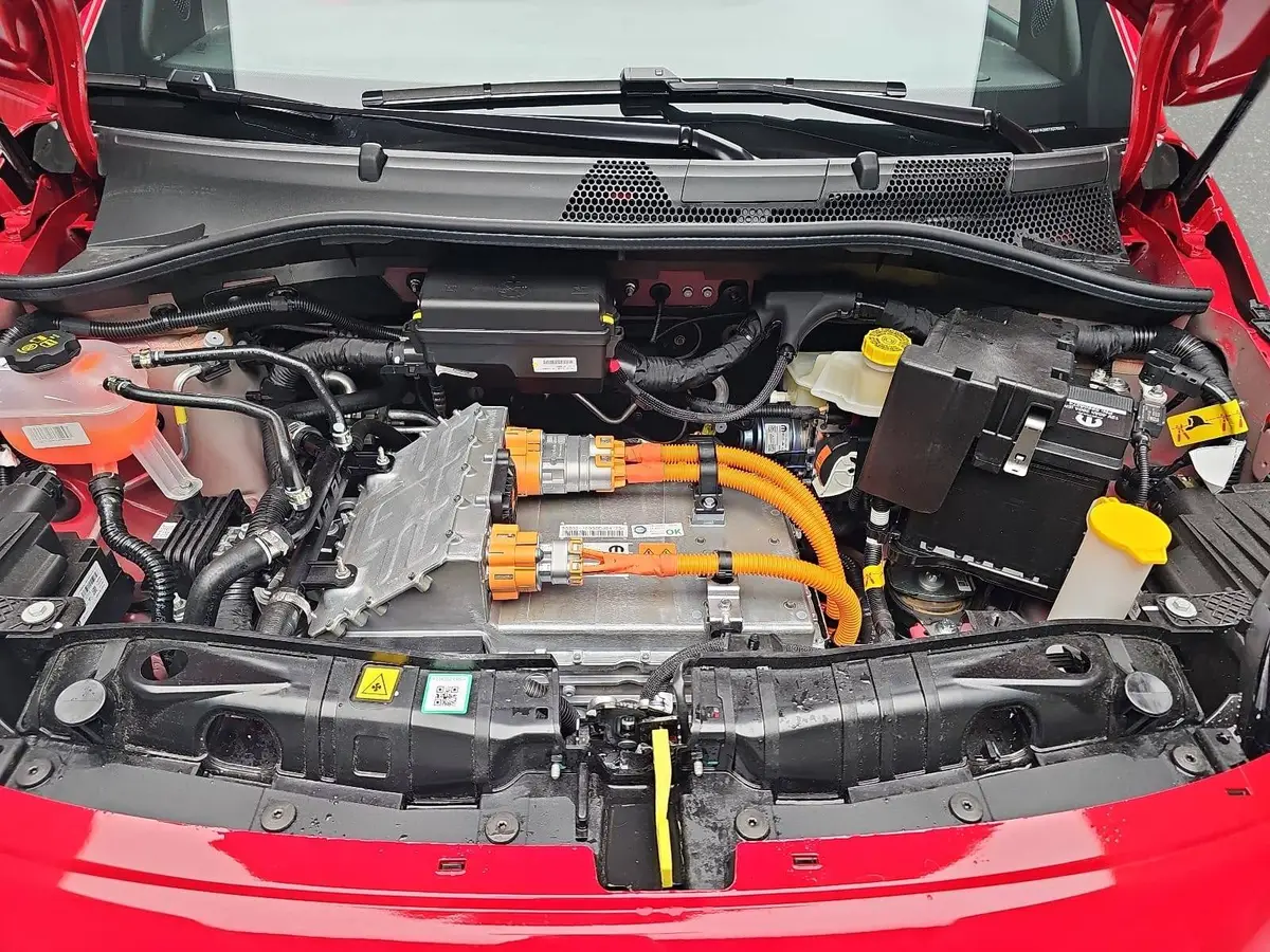 ABARTH 500 E ELEKTRO 42 KWH TURISMO MJ26
