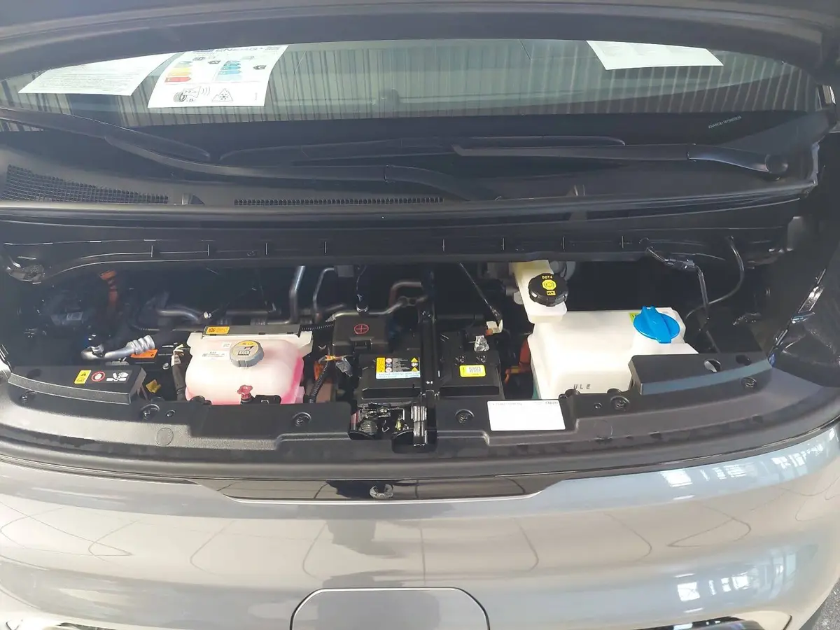 KIA PV5 PASSENGER 71.2 KWH ELITE MJ26 WÄRMEPUMPE ALLWETTERREIFEN