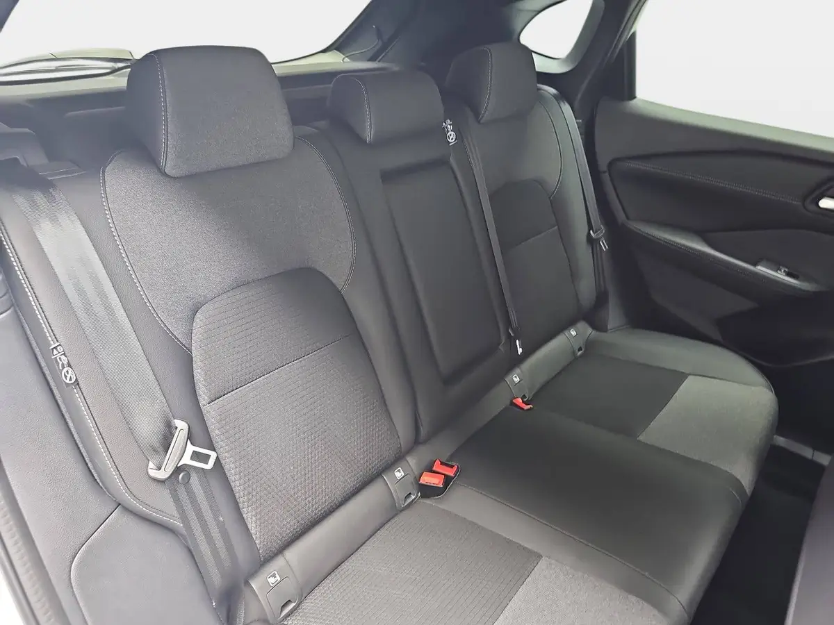 NISSAN QASHQAI 1.3 DIG-T MHEV X-TRONIC N-CONNECTA 4WD WINTER