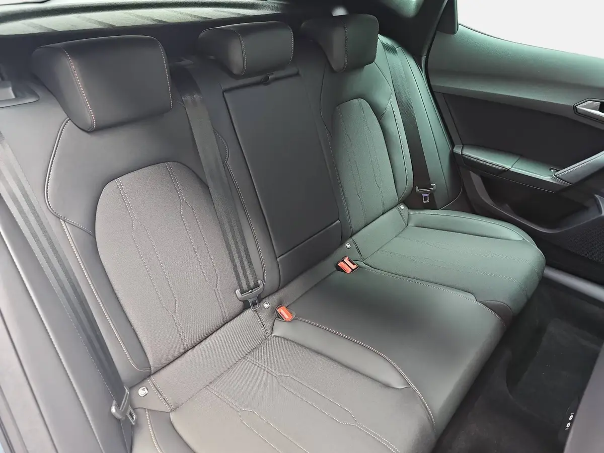 CUPRA FORMENTOR 1.5 ETSI DSG LED EDGE PAKET EL.HECKKLAPPE KAM