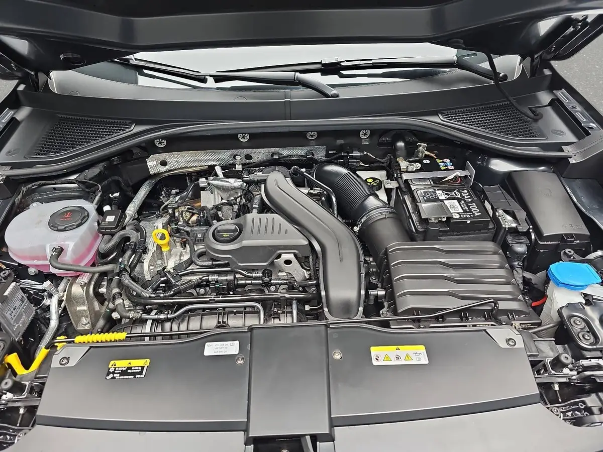 VW T-ROC 1.5 TSI DSG GOAL NAVI LED KLIMAAUTO ACC KAMERA AHK